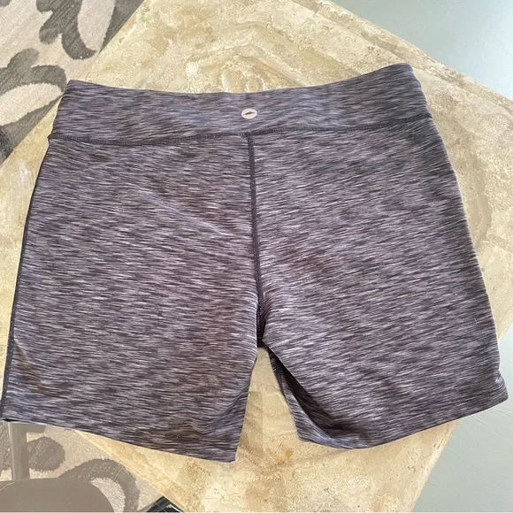 $10 SALE Avia Workout Shorts Activewear Women XL Black Charcoal Grey Athleisure - Picture 3 of 8